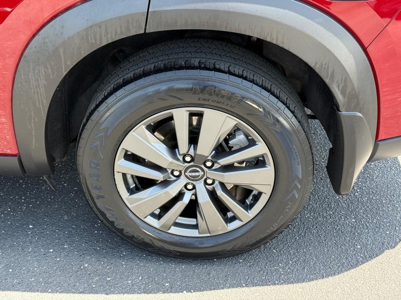 Nissan Pathfinder Vehicle Image 06