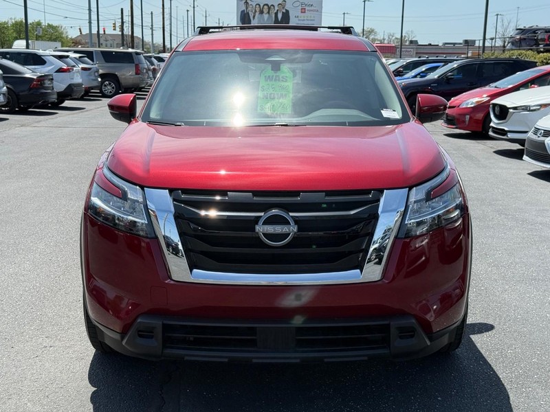 Nissan Pathfinder Vehicle Image 09