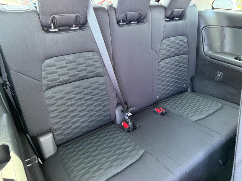 Nissan Pathfinder Vehicle Image 11