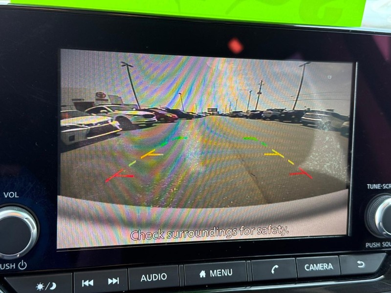 Nissan Pathfinder Vehicle Image 19