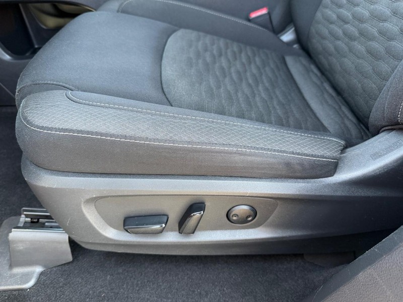 Nissan Pathfinder Vehicle Image 26