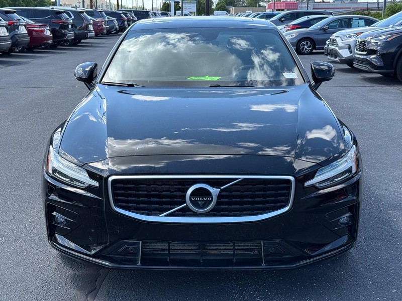 Volvo S60 Vehicle Image 09