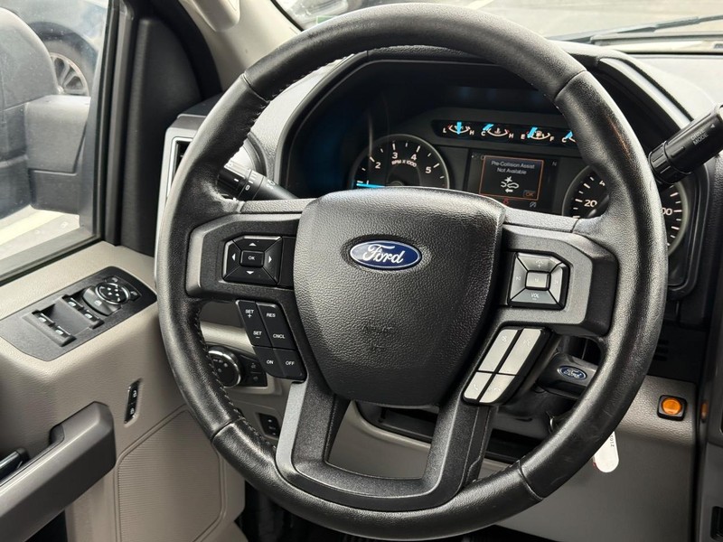 Ford F-150 Vehicle Image 13