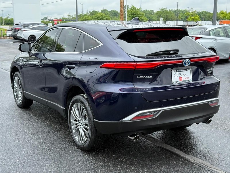 Toyota Venza Vehicle Image 05