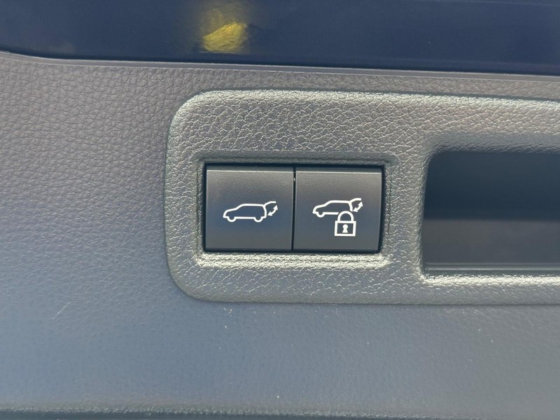 Toyota Venza Vehicle Image 08