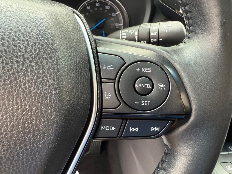 Toyota Venza Vehicle Image 16
