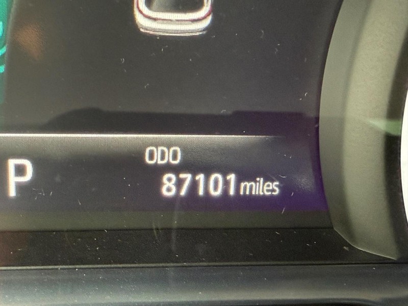 Toyota Venza Vehicle Image 24
