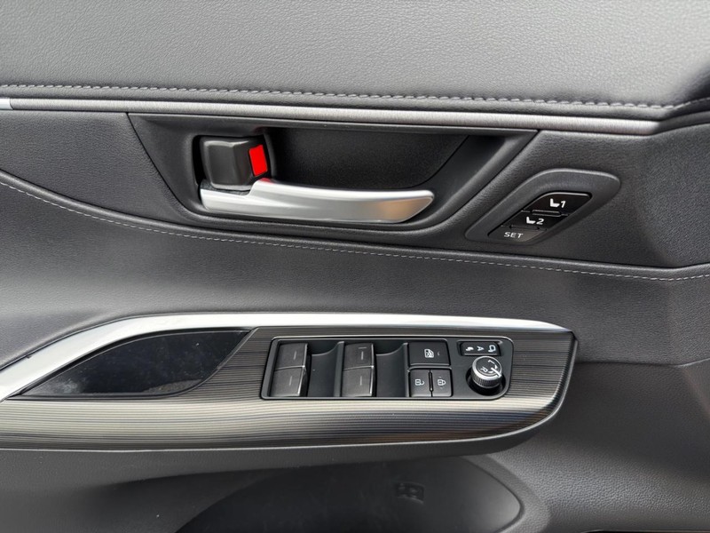 Toyota Venza Vehicle Image 25