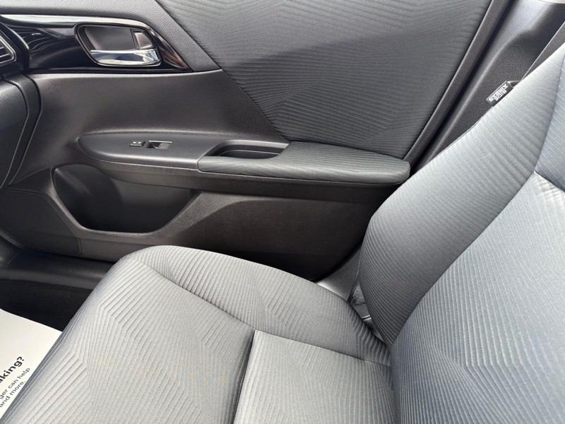Honda Accord Sedan Vehicle Image 19