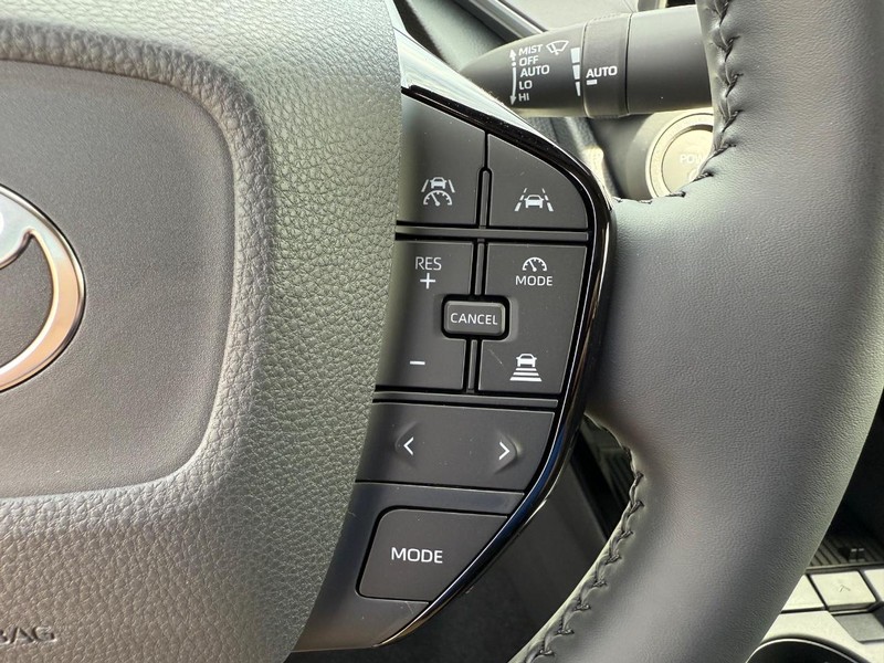 Toyota Prius Vehicle Image 09