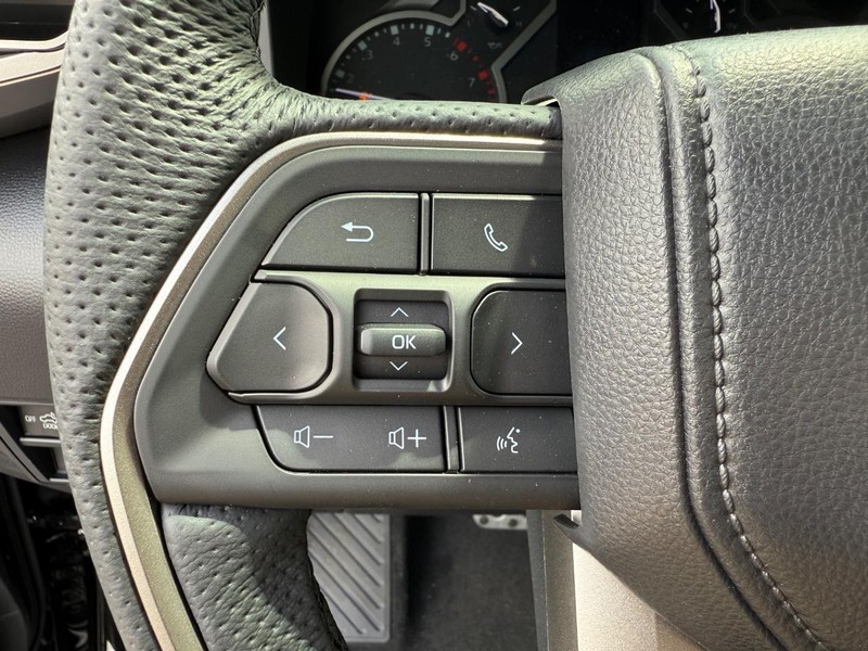 Toyota Tundra 4WD Vehicle Image 07