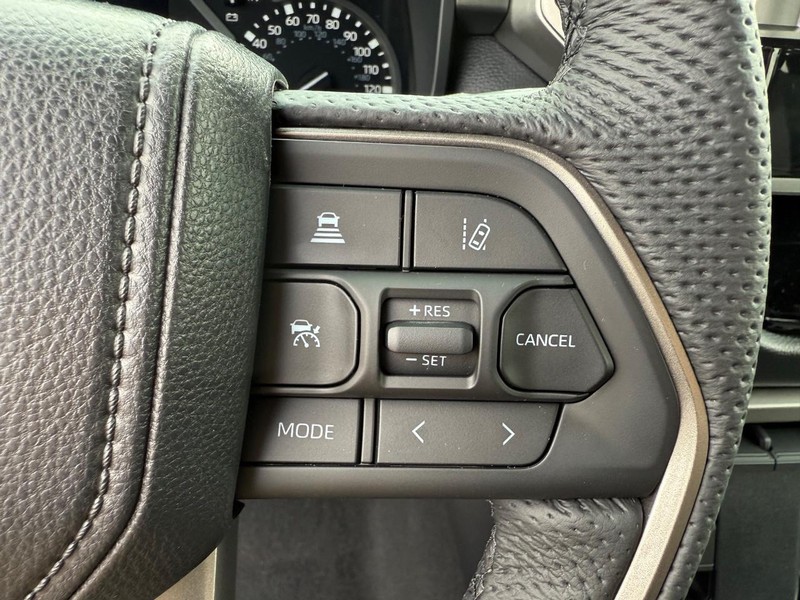 Toyota Tundra 4WD Vehicle Image 08