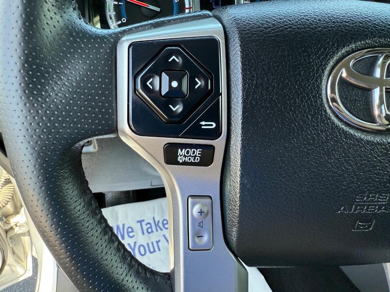 Toyota 4Runner Vehicle Image 14
