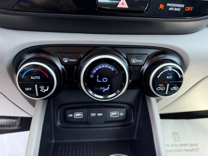 Hyundai Venue Vehicle Image 18