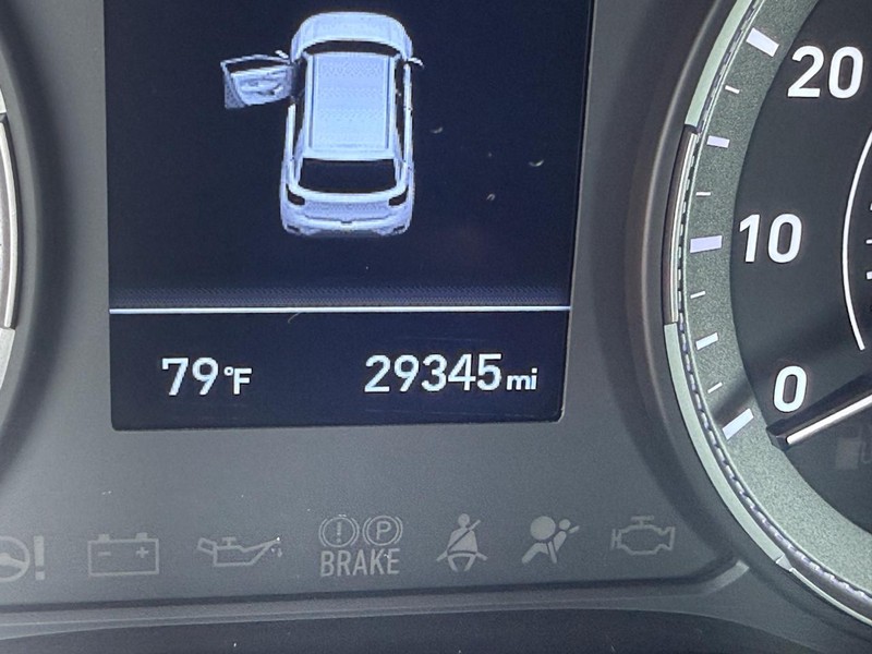 Hyundai Venue Vehicle Image 22