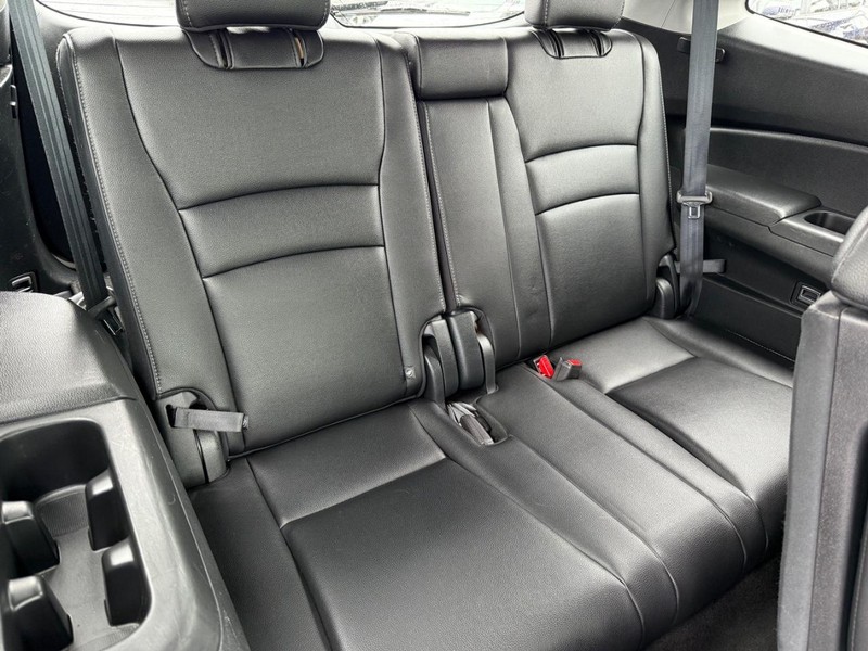 Honda Pilot Vehicle Image 12