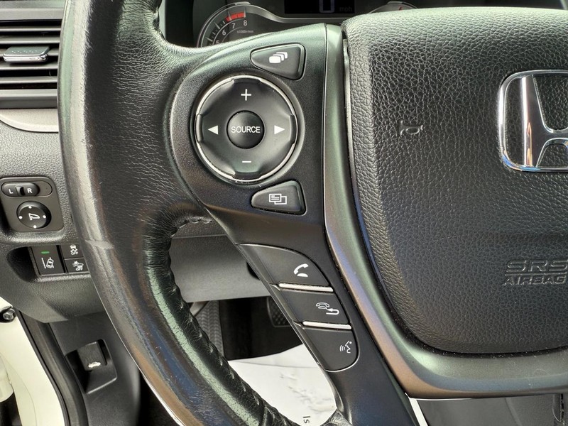 Honda Pilot Vehicle Image 16