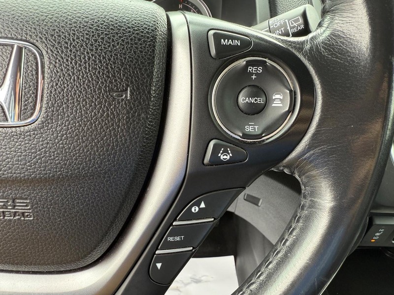 Honda Pilot Vehicle Image 17