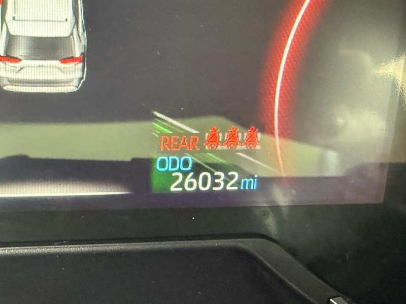 Toyota RAV4 Vehicle Image 21