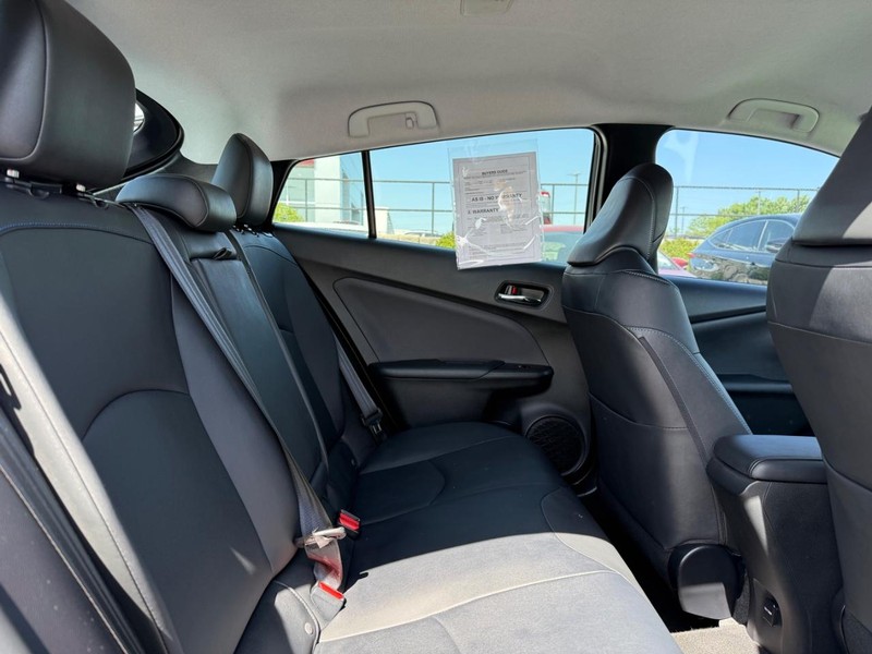Toyota Prius Vehicle Image 10