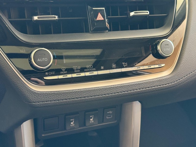 Toyota Corolla Cross Vehicle Image 13