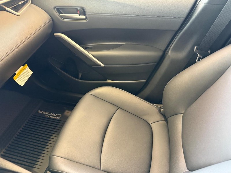 Toyota Corolla Cross Vehicle Image 16