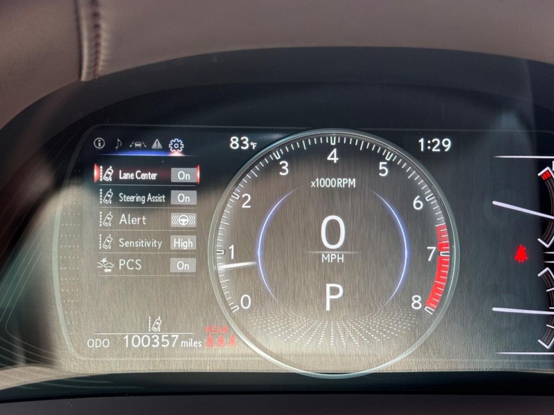 Lexus ES Vehicle Image 23