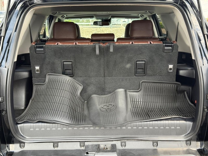 Toyota 4Runner Vehicle Image 06