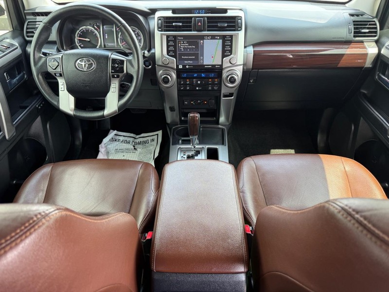 Toyota 4Runner Vehicle Image 13