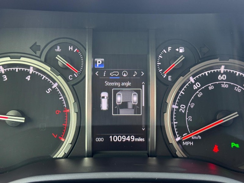 Toyota 4Runner Vehicle Image 24