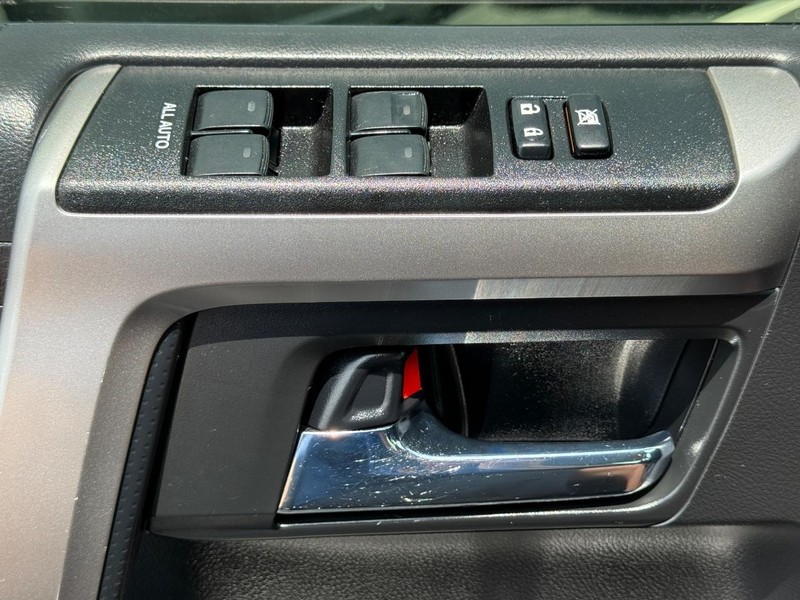 Toyota 4Runner Vehicle Image 26