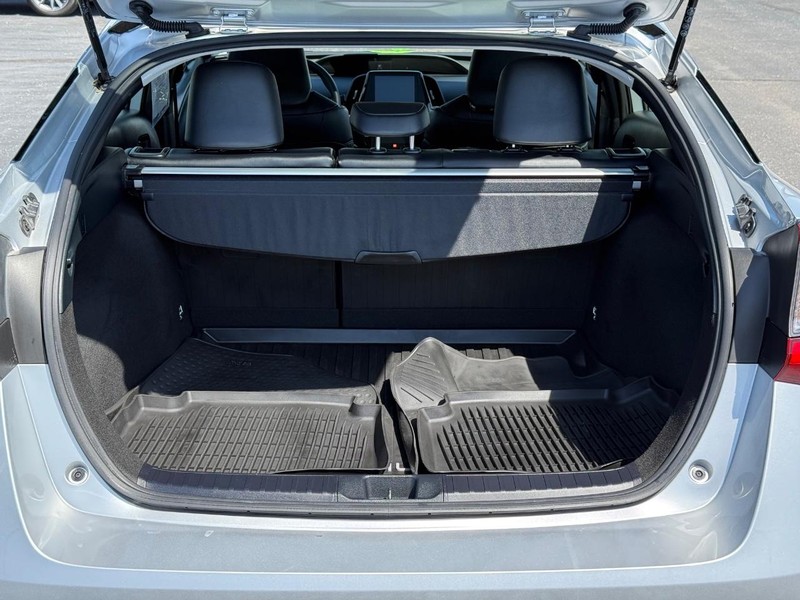 Toyota Prius Vehicle Image 07
