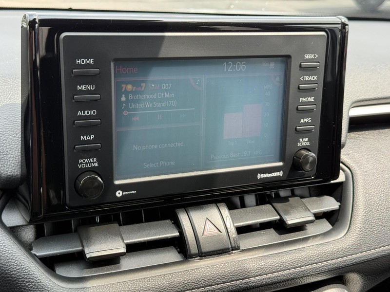 Toyota RAV4 Vehicle Image 15