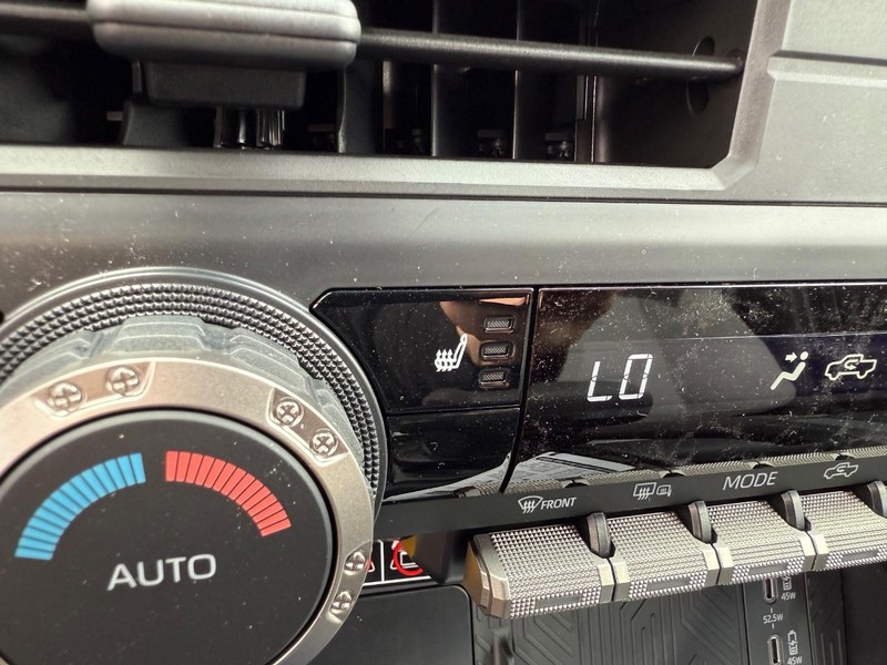 Toyota Tacoma 4WD Hybrid Vehicle Image 10