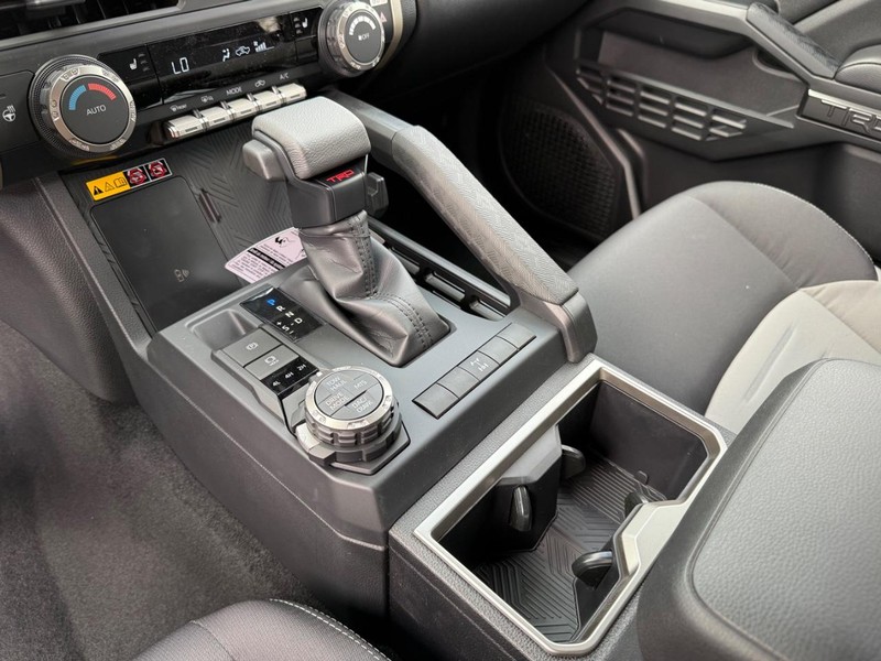Toyota Tacoma 4WD Hybrid Vehicle Image 14