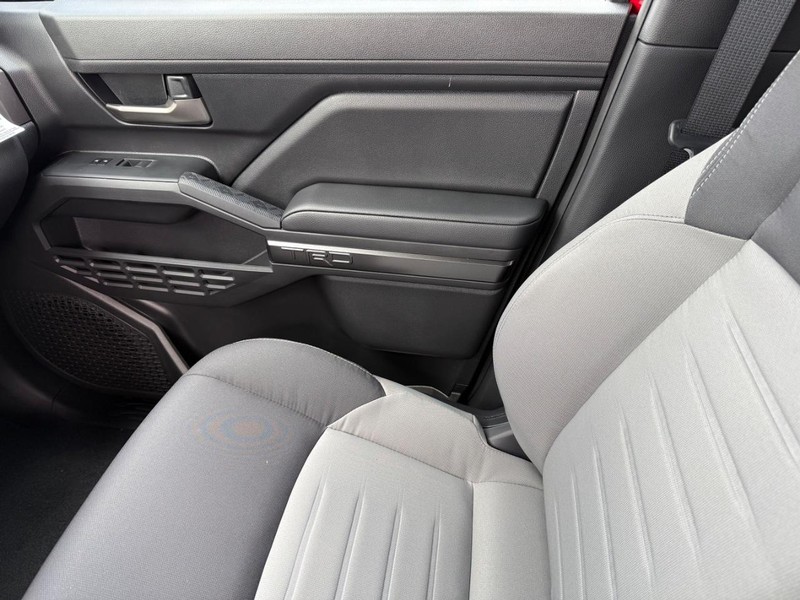 Toyota Tacoma 4WD Hybrid Vehicle Image 15