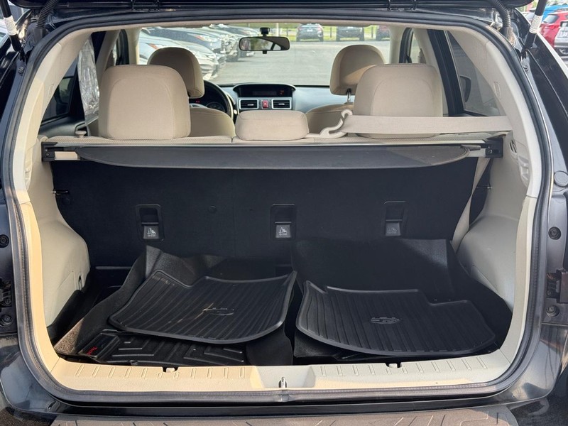 Subaru XV Crosstrek Vehicle Image 06