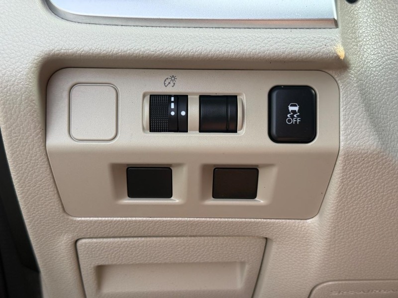 Subaru XV Crosstrek Vehicle Image 21
