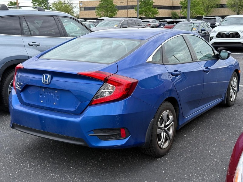 Honda Civic Sedan Vehicle Image 04