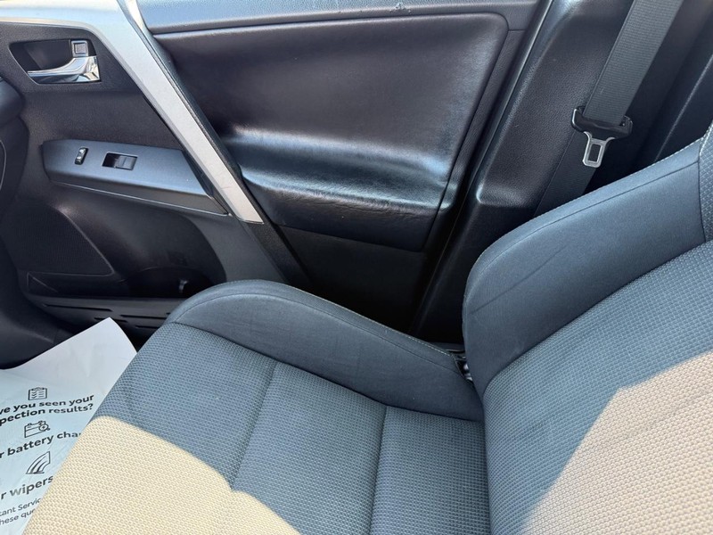 Toyota RAV4 Vehicle Image 20