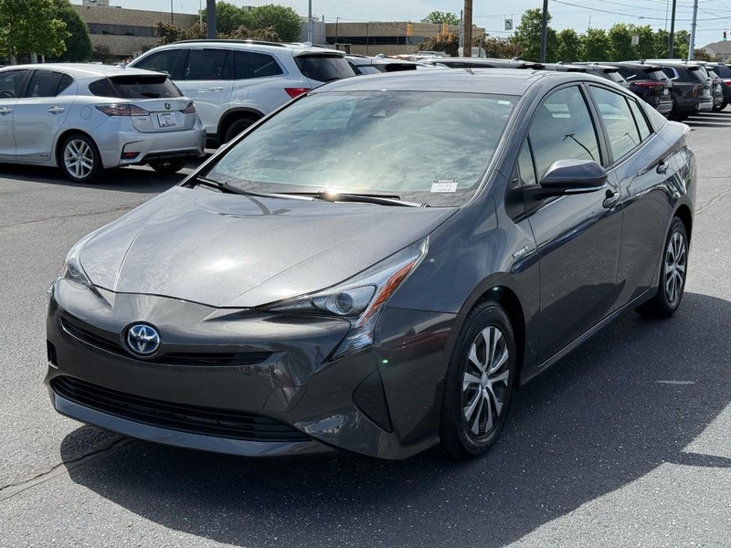 Toyota Prius Vehicle Image 08