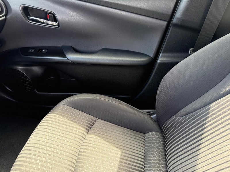 Toyota Prius Vehicle Image 20