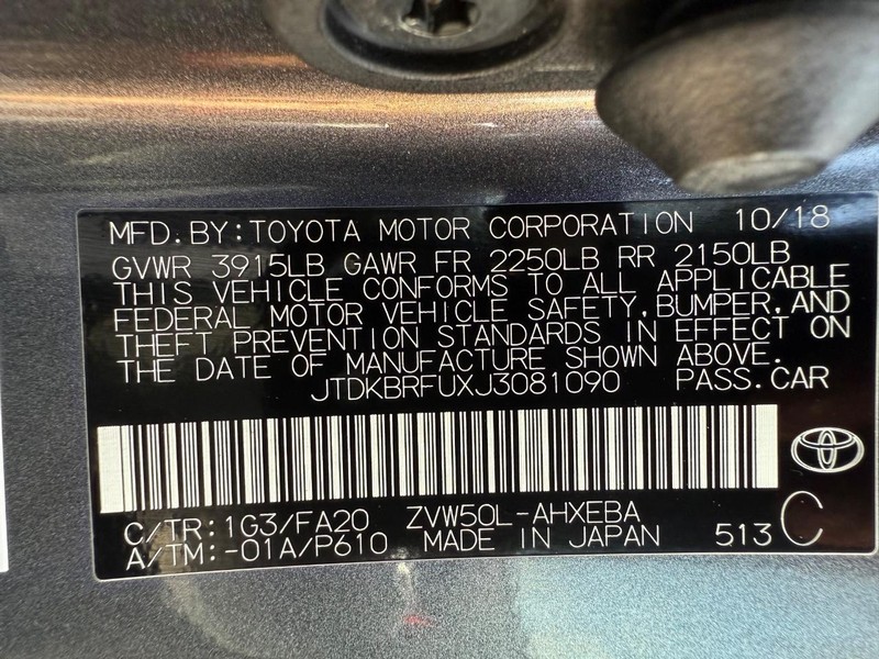 Toyota Prius Vehicle Image 24