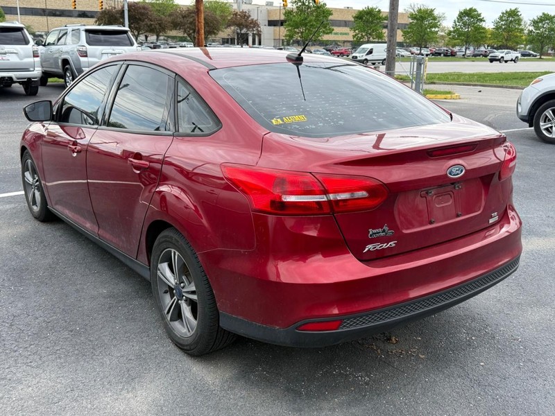 Ford Focus Vehicle Image 03