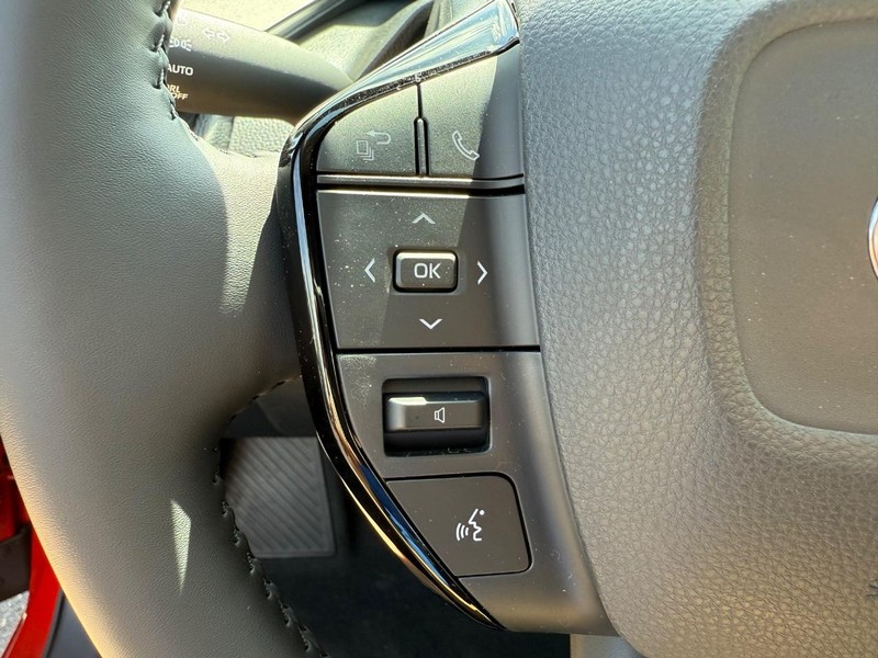 Toyota Prius Vehicle Image 08