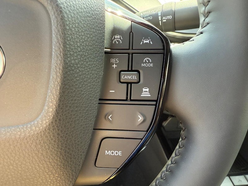 Toyota Prius Vehicle Image 09