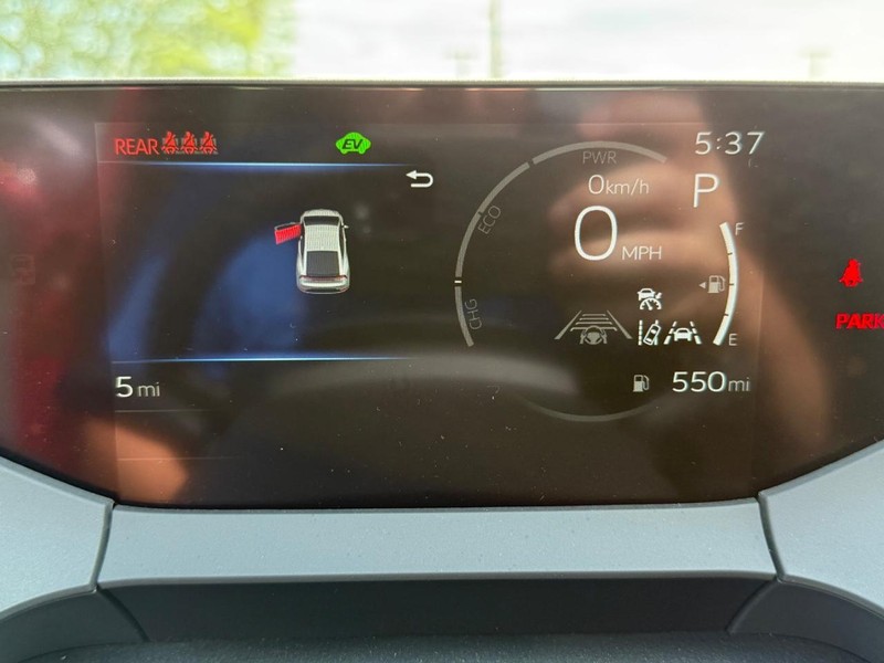 Toyota Prius Vehicle Image 17