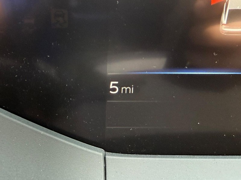 Toyota Prius Vehicle Image 18