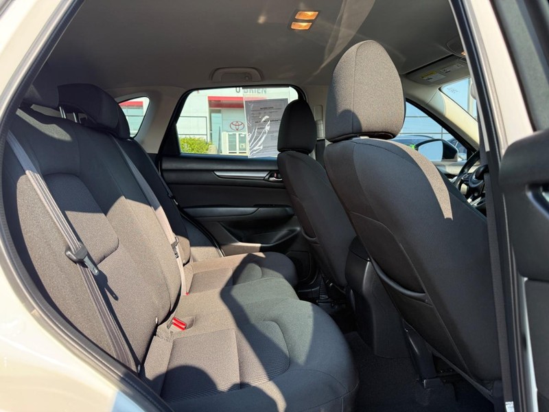 Mazda CX-5 Vehicle Image 10
