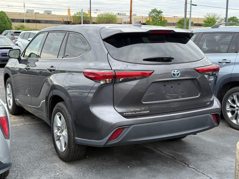 Toyota Highlander Hybrid Vehicle Image 03